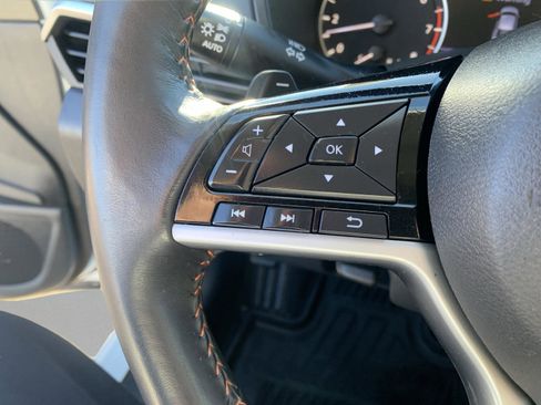 Used 2021 Nissan Altima 2.5 SR w/ SR Premium Package image 14