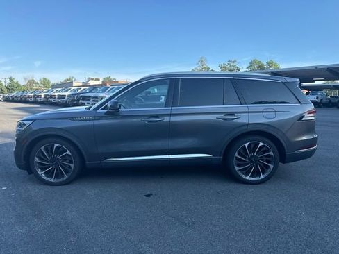 Used 2021 Lincoln Aviator Reserve w/ Equipment Group 202A AWD/4WD image 2