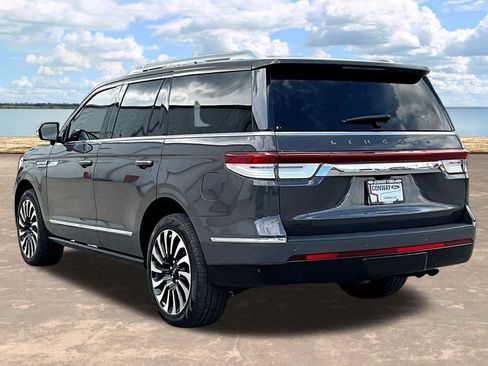 Used 2023 Lincoln Navigator Black Label AWD/4WD image 5