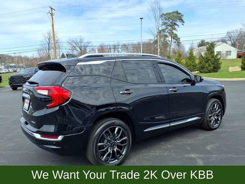Used 2024 GMC Terrain Denali w/ Black Diamond Edition image 7