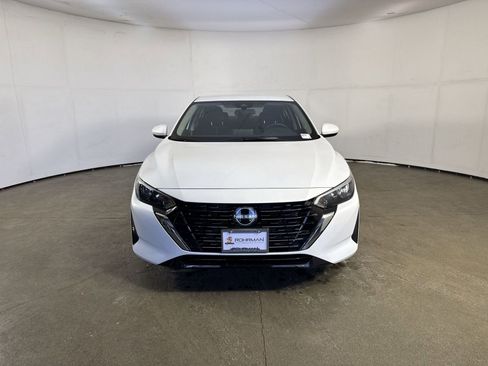 Certified 2025 Nissan Sentra SV image 26