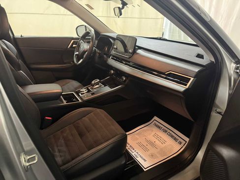 Used 2023 Mitsubishi Outlander SE image 27