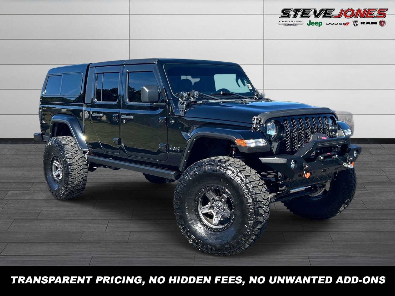 Used 2023 Jeep Gladiator Sport AWD/4WD image 1