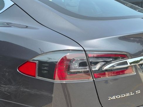Used 2018 Tesla Model S 100D AWD/4WD image 10