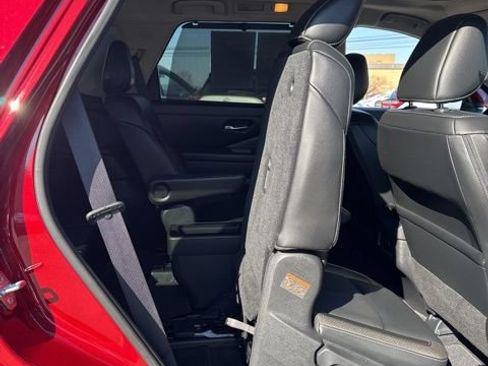 Certified 2023 Nissan Pathfinder SL w/ SL Premium Package image 20