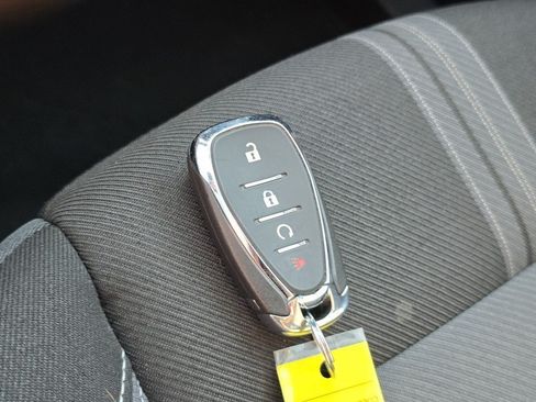 Used 2025 Chevrolet Blazer LT AWD/4WD image 32