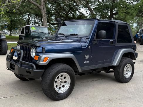 Used 2004 Jeep Wrangler X AWD/4WD image 4