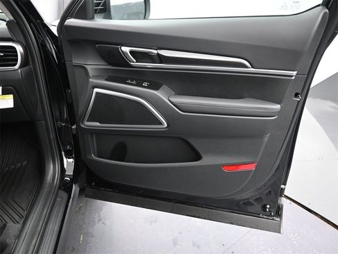 New 2025 Kia Telluride S image 23