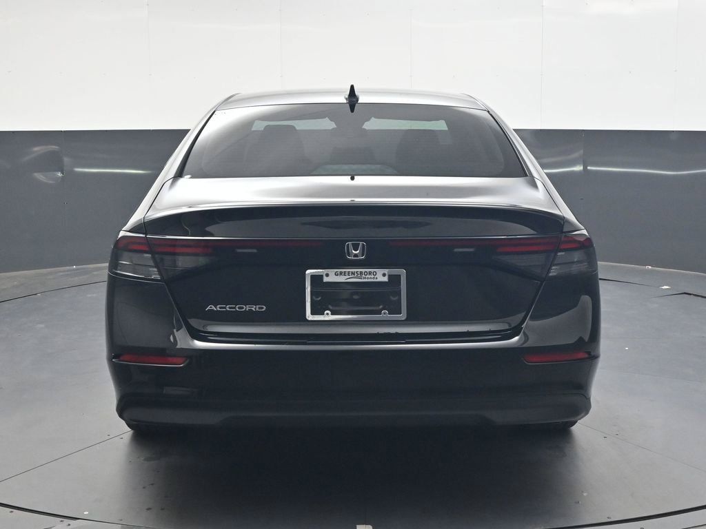 Used 2025 Honda Accord SE image 5