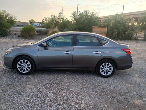 Used 2019 Nissan Sentra SV FWD image 2