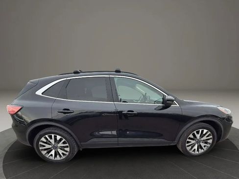 Used 2020 Ford Escape Titanium AWD/4WD image 4