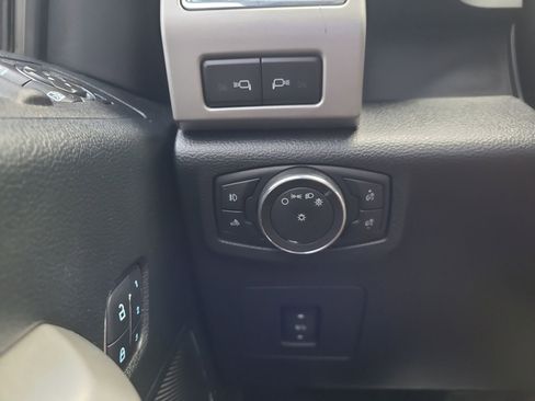 Used 2016 Ford F150 Lariat w/ Equipment Group 502A Luxury image 17