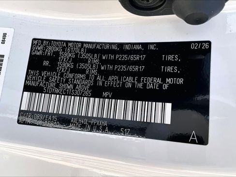 Used 2026 Toyota Sienna XLE FWD image 36
