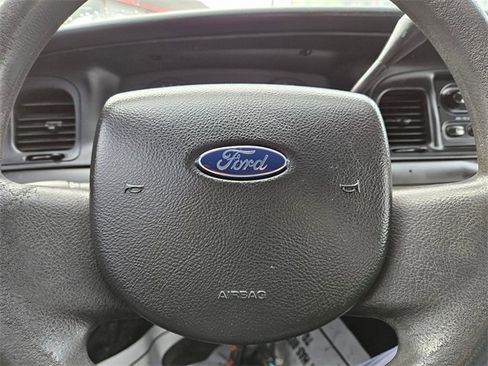 Used 2009 Ford Crown Victoria Police Interceptor image 19