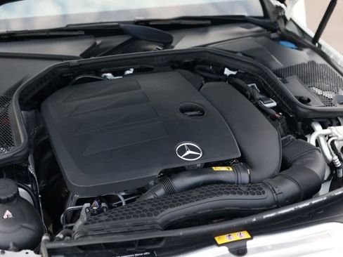 Certified 2019 Mercedes-Benz C 300 4MATIC Sedan image 34