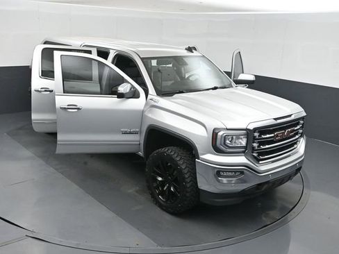 Used 2018 GMC Sierra 1500 SLT w/ Texas SLT Premium Package AWD/4WD image 51
