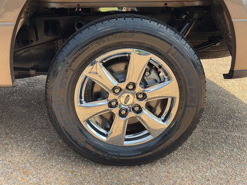 Used 2019 Ford F150 XLT w/ Equipment Group 302A Luxury RWD image 30