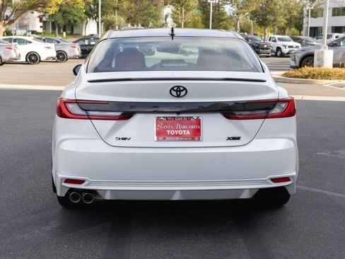New 2026 Toyota Camry Hybrid FWD image 6