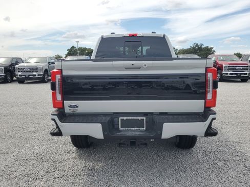 New 2026 Ford F350 Platinum w/ FX4 Off-Road Package image 9