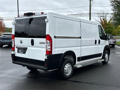 Used 2023 RAM ProMaster 2500 image 4
