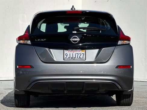 Used 2023 Nissan Leaf S image 5