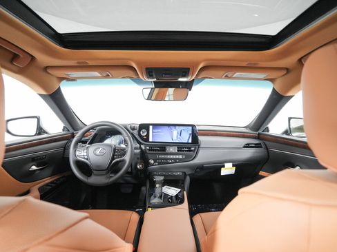 New 2025 Lexus ES 350 w/ Premium Package image 13