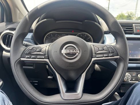 Used 2025 Nissan Versa SV FWD image 25