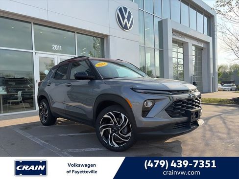 Used 2024 Chevrolet TrailBlazer RS w/ Driver Confidence Package AWD/4WD image 1