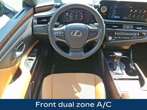 Used 2023 Lexus ES 350 w/ Premium Package FWD image 3