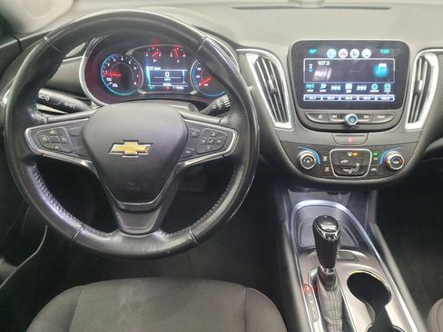 Used 2018 Chevrolet Malibu LT FWD image 22