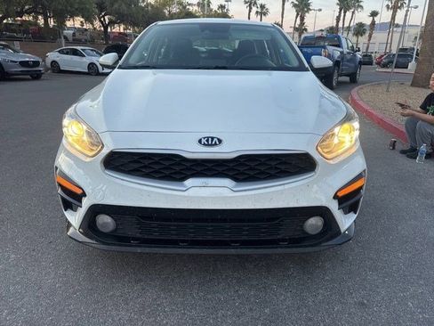 Used 2020 Kia Forte LXS FWD image 2