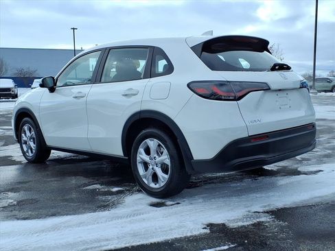 Used 2023 Honda HR-V LX image 7