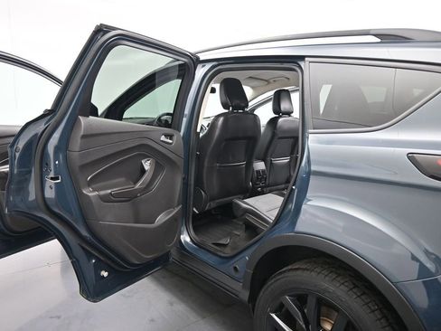 Certified 2019 Ford Escape SE AWD/4WD image 17