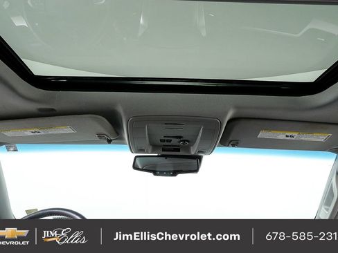 Used 2019 Chevrolet Suburban LT image 21