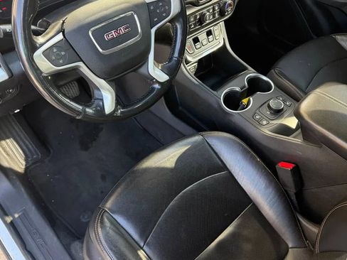 Used 2019 GMC Terrain SLT image 14