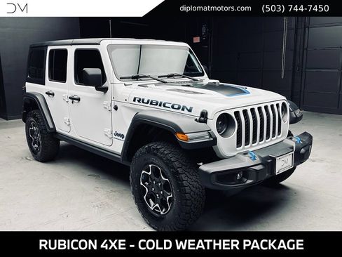 Used 2023 Jeep Wrangler Unlimited Rubicon 4xe w/ Cold Weather Group AWD/4WD image 9