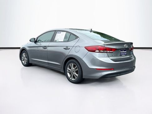 Used 2017 Hyundai Elantra Value Edition w/ Cargo Package FWD image 6