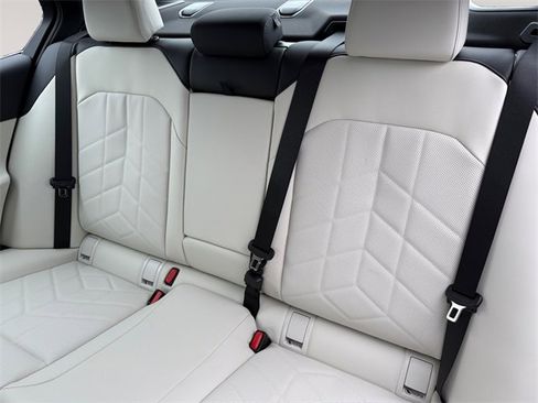 New 2026 BMW 530i xDrive w/ Premium Package image 13