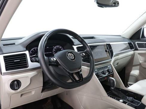Used 2019 Volkswagen Atlas SEL AWD/4WD image 16