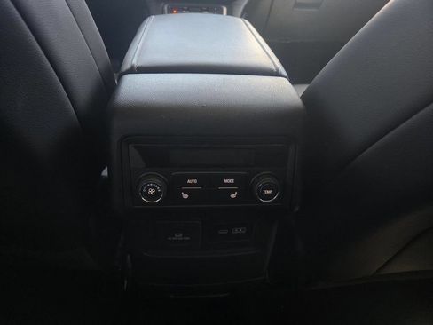 Used 2023 GMC Acadia Denali FWD image 7