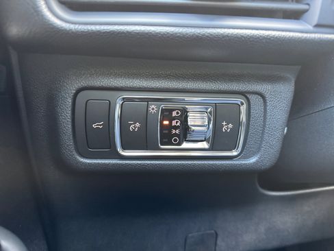 New 2026 Lincoln Corsair Reserve image 19