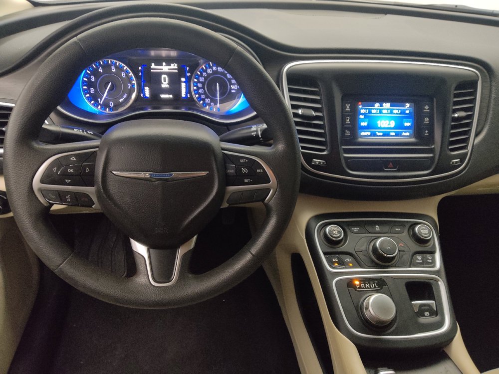 Used 2016 Chrysler 200 Limited FWD image 22