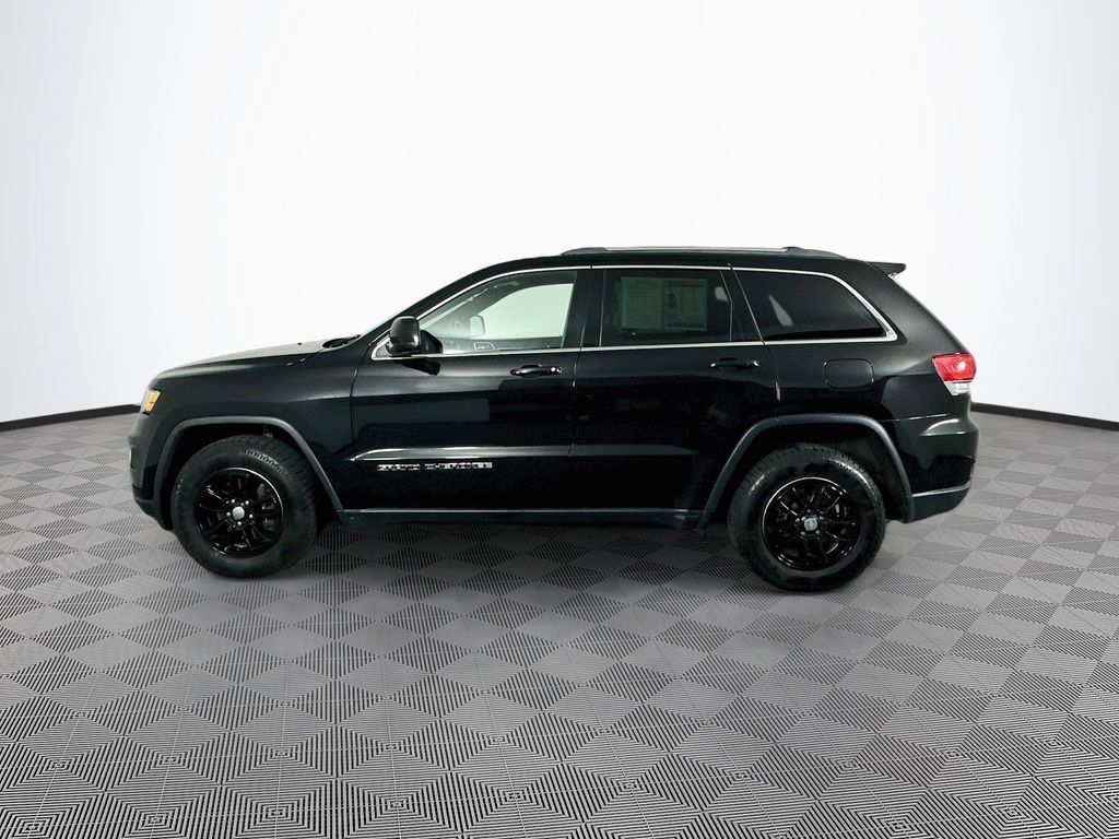 Used 2019 Jeep Grand Cherokee Laredo w/ Security & Convenience Group AWD/4WD image 6