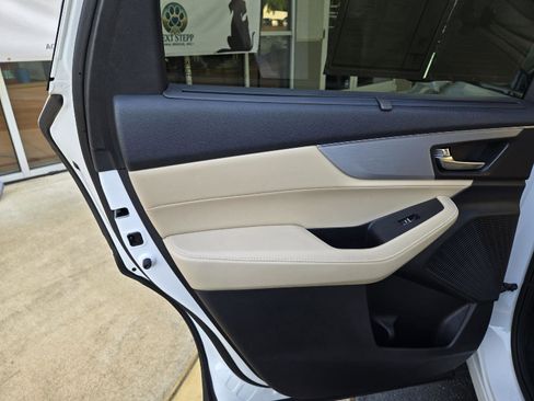 Certified 2023 Acura MDX FWD w/ Technology Package image 18