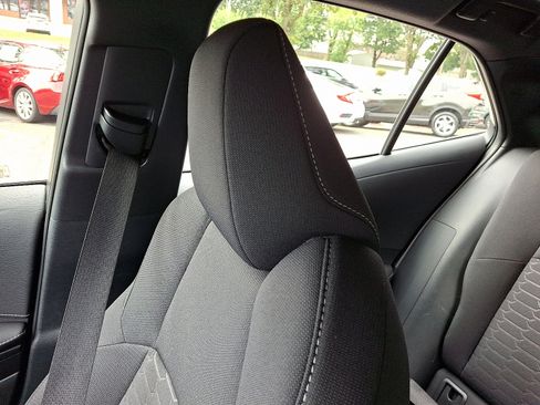 Used 2021 Toyota Corolla SE image 17