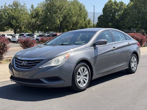 Used 2011 Hyundai Sonata GLS FWD image 1