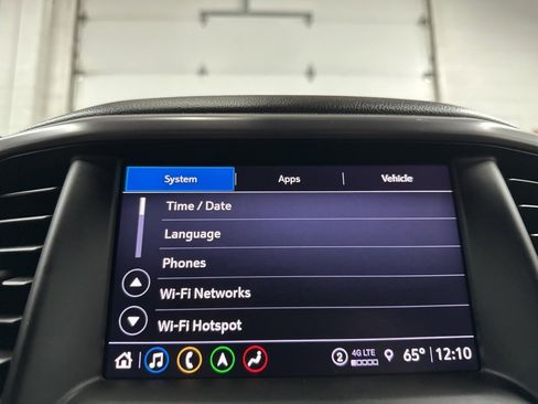 Used 2023 GMC Acadia AT4 w/ Trailering Package image 32