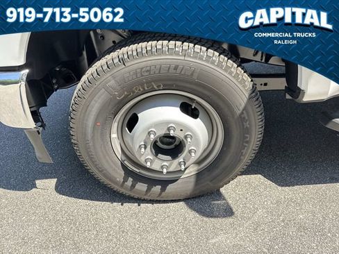 New 2026 Ford F350 XL w/ XL Chrome Package AWD/4WD image 13