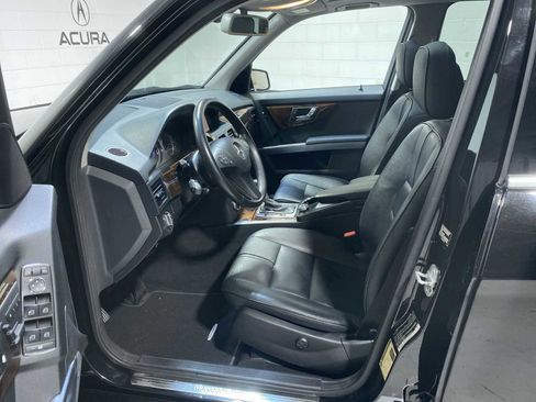 Used 2010 Mercedes-Benz GLK 350 4MATIC image 2