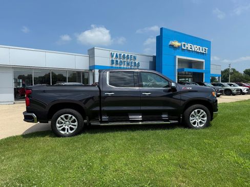 Certified 2022 Chevrolet Silverado 1500 LTZ image 8